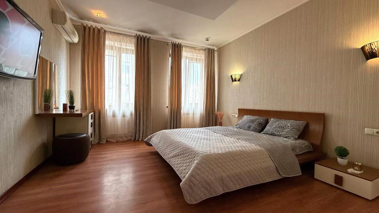 Mironositskaya 75 Apartment Kharkiv Exterior photo