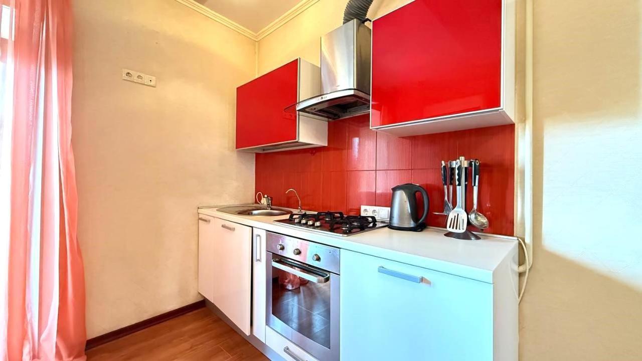 Mironositskaya 75 Apartment Kharkiv Exterior photo